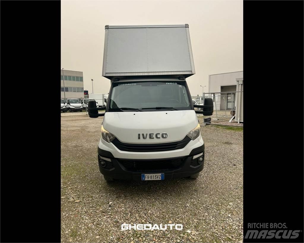 Iveco 35C18 Skříňová nástavba