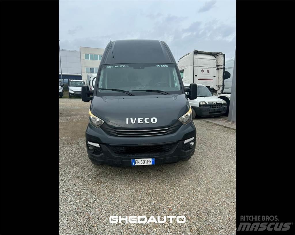 Iveco 35S16 Skříňová nástavba