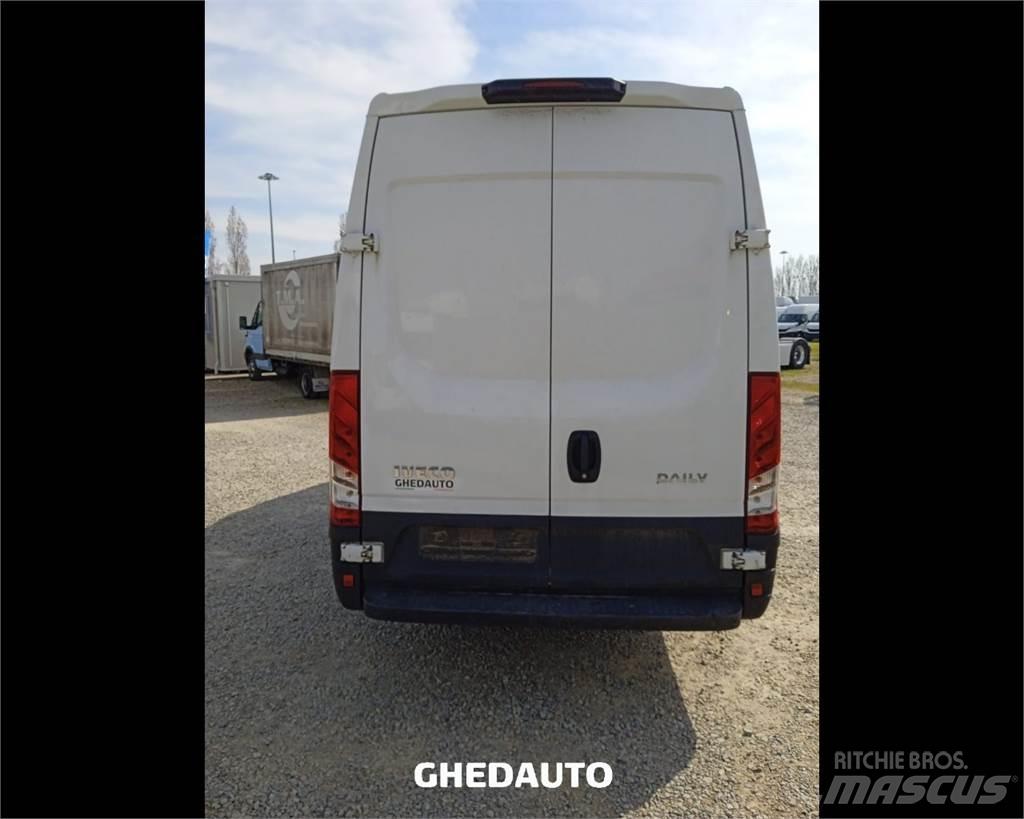 Iveco 35S16S V Skříňová nástavba