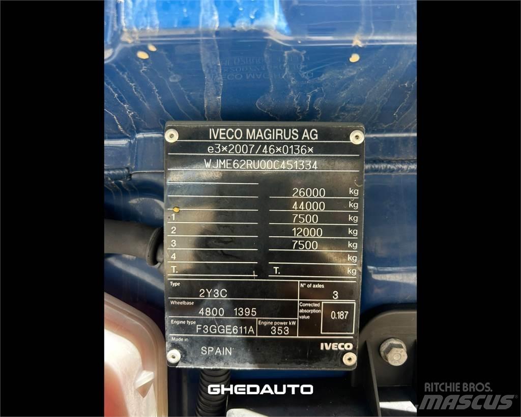 Iveco AS260S48S Skříňová nástavba