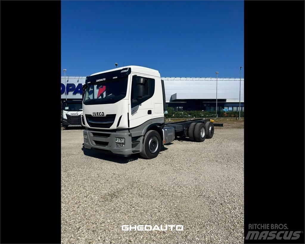 Iveco AS440S46 Skříňová nástavba