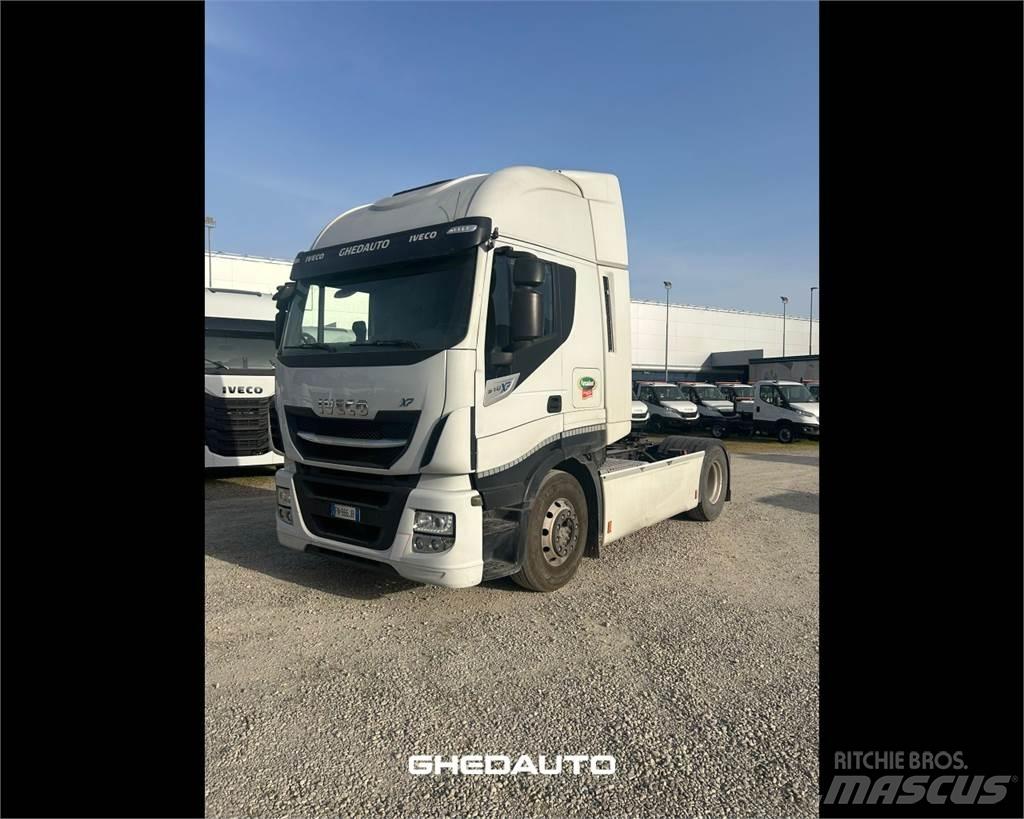 Iveco AS440S48 Skříňová nástavba