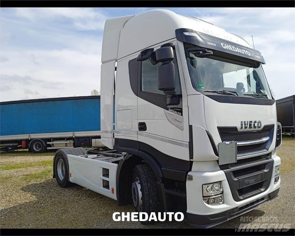 Iveco AS440S48T/P Skříňová nástavba
