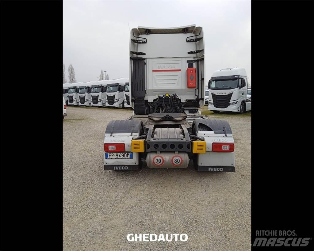Iveco AS440ST/P Skříňová nástavba