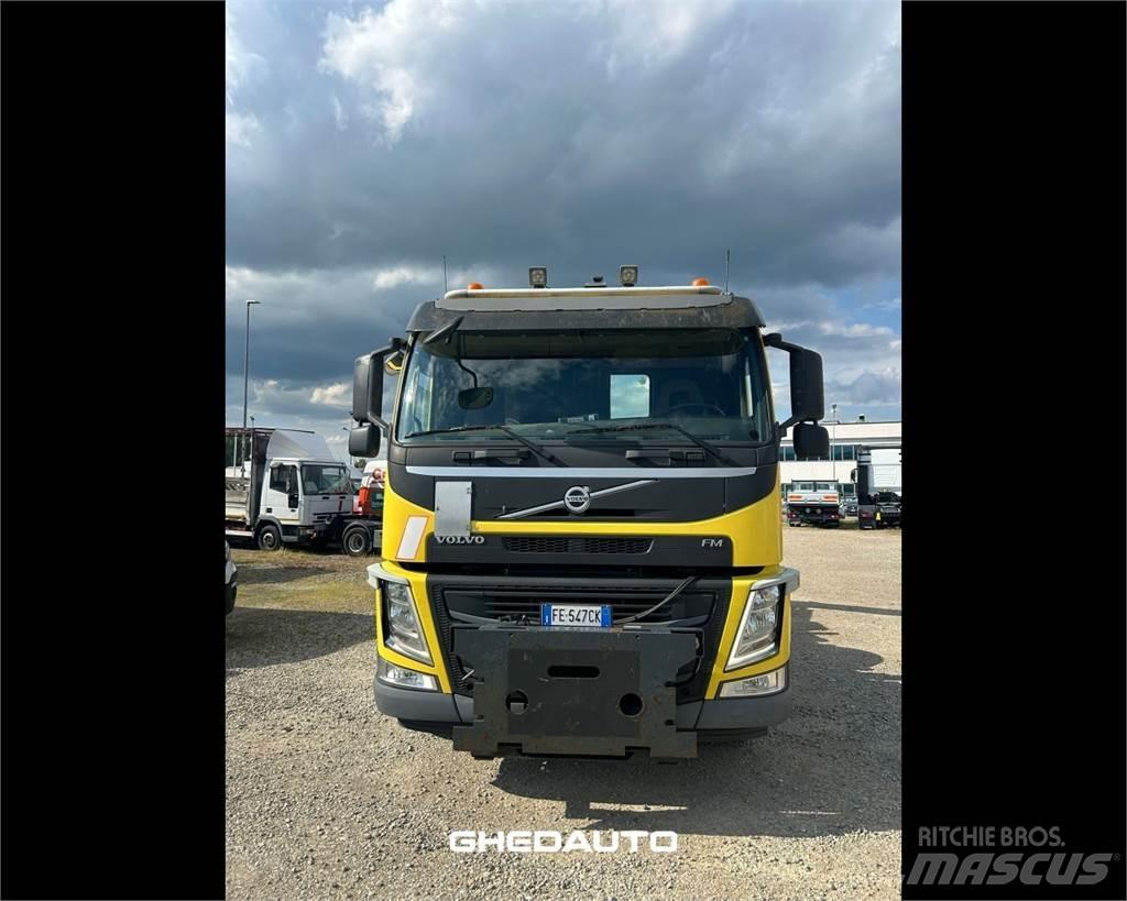 Volvo TRUCKS VOLVO Skříňová nástavba