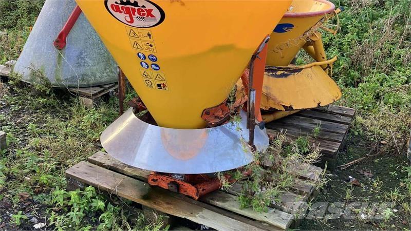 Agrex 300 Sypače písku a soli