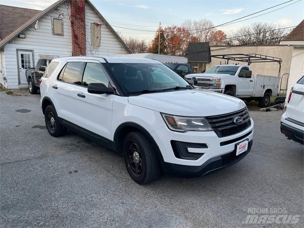 Ford Explorer Osobní vozy