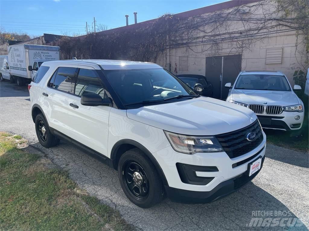 Ford Explorer Osobní vozy