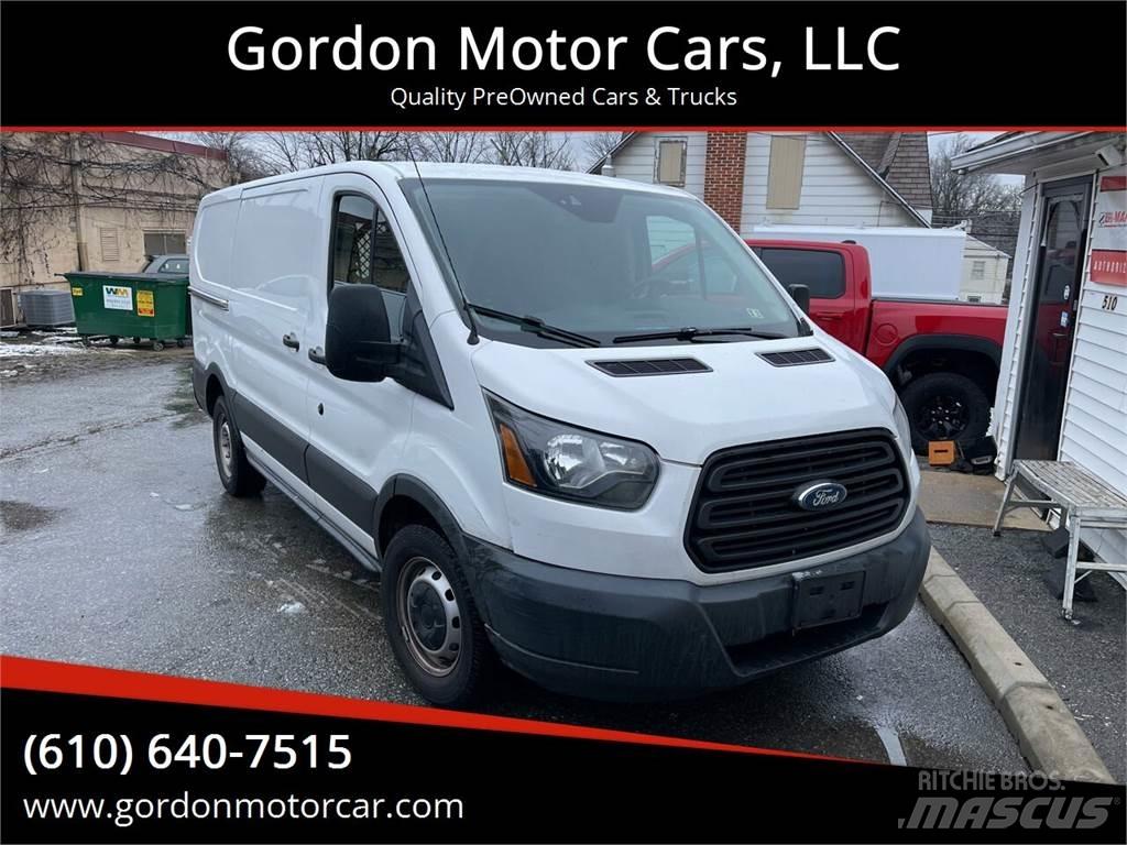 Ford Transit Skříňová nástavba