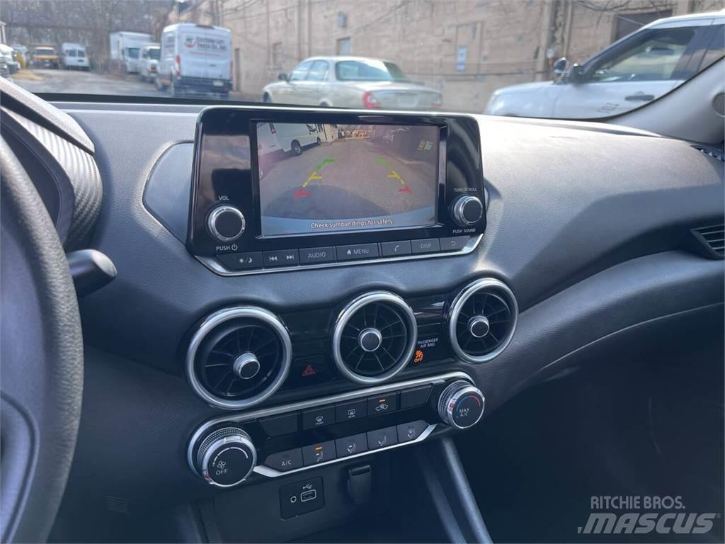 Nissan Sentra Osobní vozy