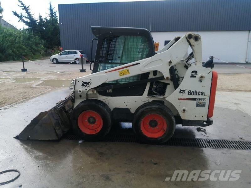 Bobcat S590 Kolové nakladače