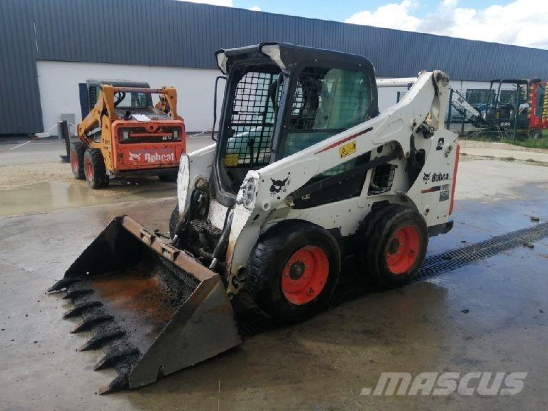 Bobcat S590 Kolové nakladače