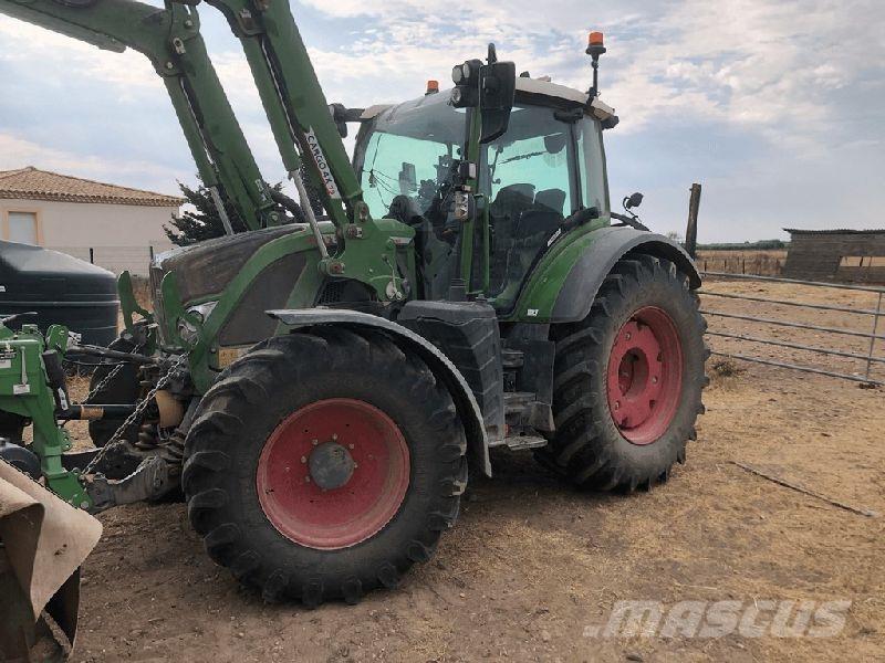 Fendt 516 VARIO Traktory