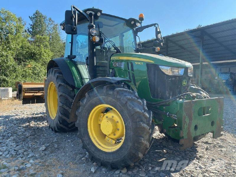 John Deere 5090R Traktory