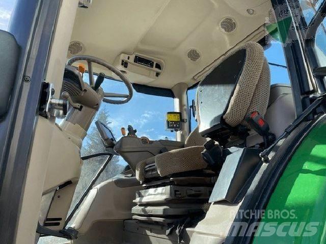 John Deere 6155R Traktory