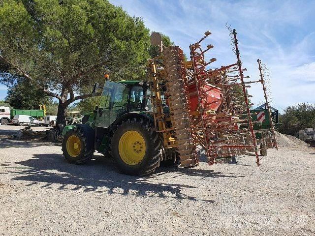  Lachaud Kombinované secí stroje
