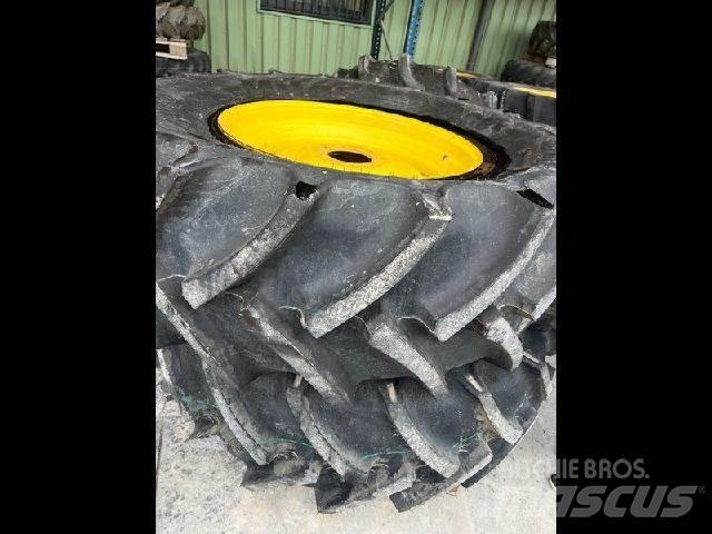 Mitas 460/85R30 Další