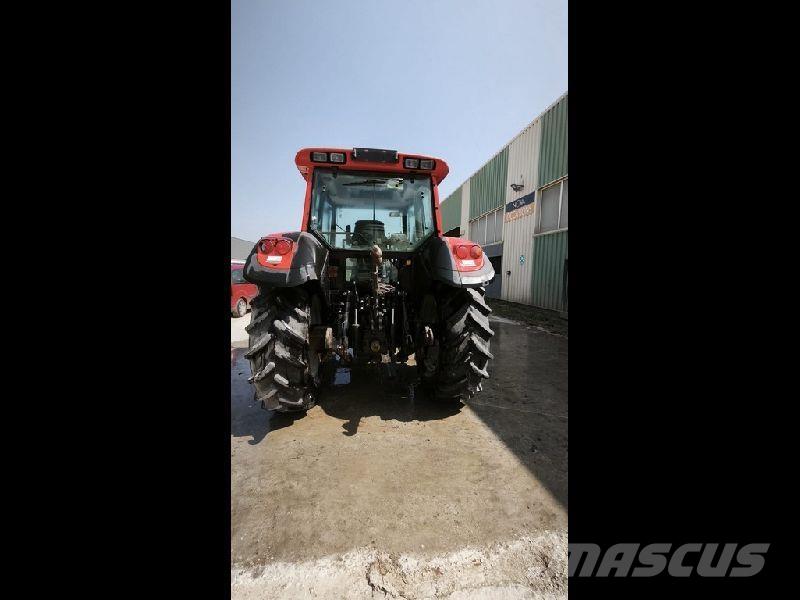 Valtra T140 Traktory