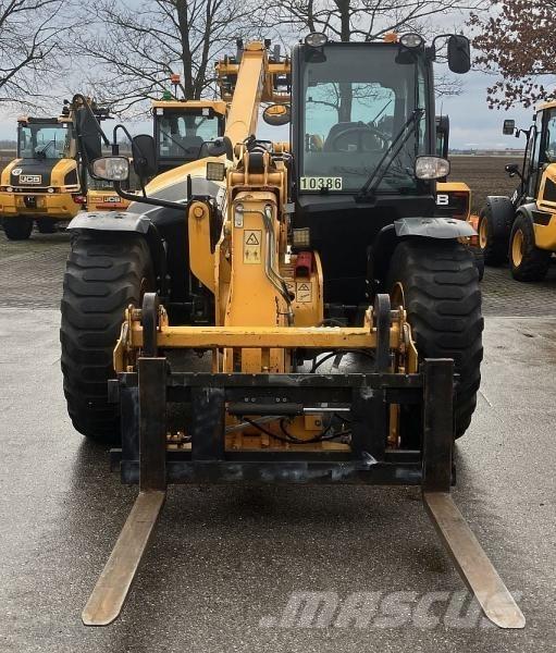 JCB 535-95 Teleskopické manipulátory