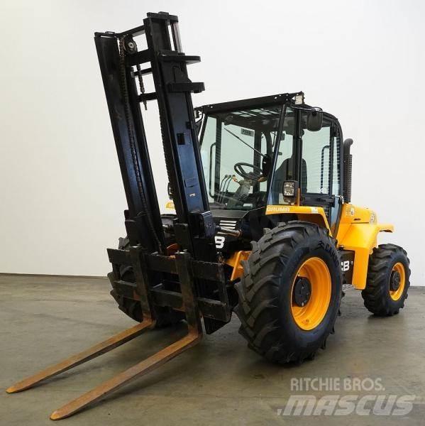 JCB 940-4 Terénní vysokozdvižné vozíky