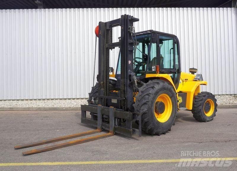 JCB 940-4 Terénní vysokozdvižné vozíky