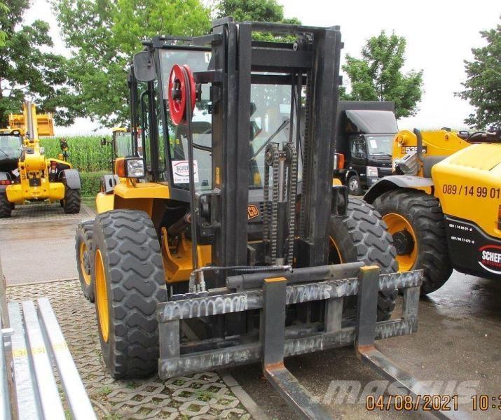JCB 940-4 Terénní vysokozdvižné vozíky