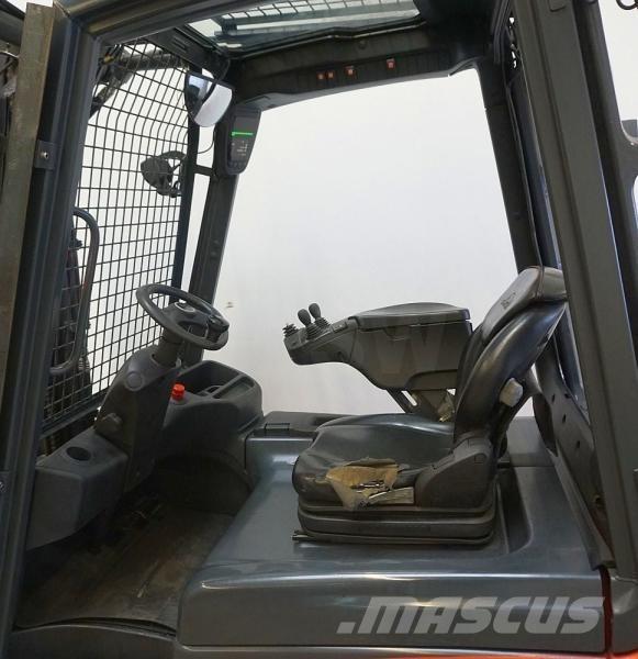 Linde E 30 387 Akumulátorové vozíky