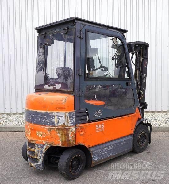 Toyota 7FBMF25 Další