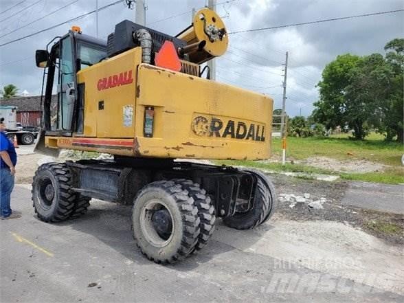 Gradall XL3300 V Kolová rýpadla