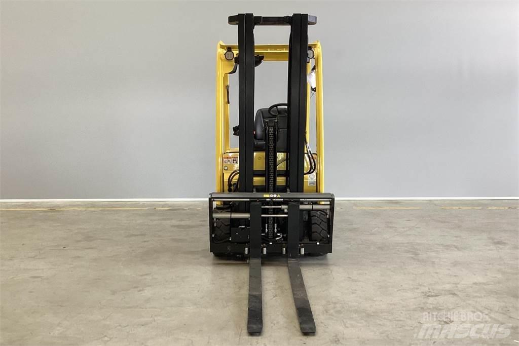 Hyster J1.8XNT Akumulátorové vozíky