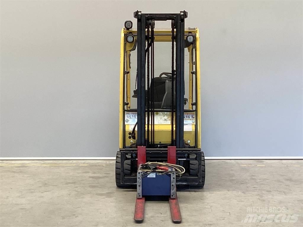 Hyster J2.0XMT Akumulátorové vozíky