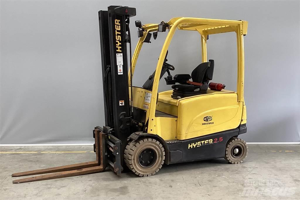 Hyster J2.5XN Akumulátorové vozíky