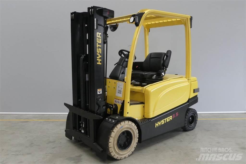 Hyster J3.50XN Akumulátorové vozíky