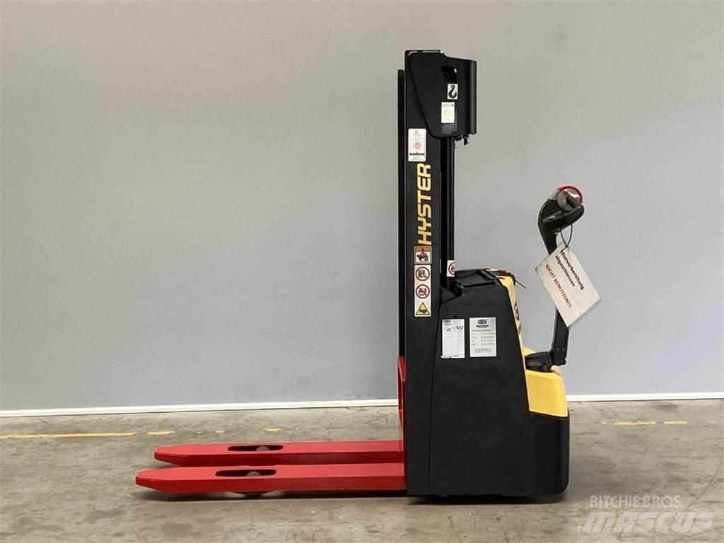Hyster S1.0 Ručně vedené vysokozdvižné vozíky