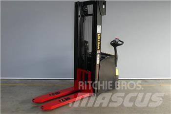 Hyster S1.6il Ručně vedené vysokozdvižné vozíky