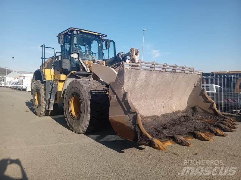 CAT 972K Kolové nakladače
