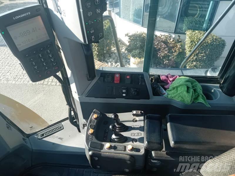 CAT 972K Kolové nakladače