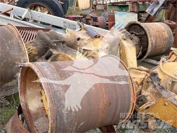 CAT D40D Kloubové dempry