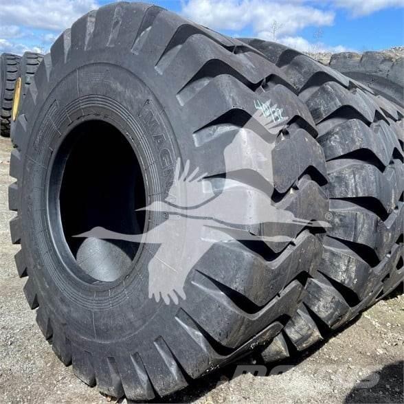  MAGNA 23.5X25 Pneumatiky, kola a ráfky