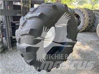 Titan 19.5L24 Pneumatiky, kola a ráfky