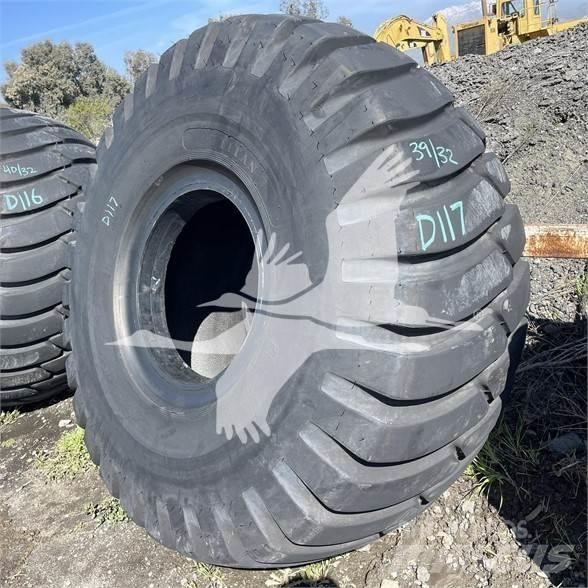 Titan 29.5x25 Pneumatiky, kola a ráfky