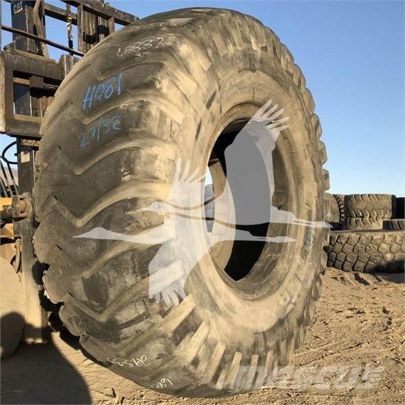 Toyo 29.5X35 Pneumatiky, kola a ráfky