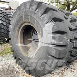 Toyo 33.25x35 Pneumatiky, kola a ráfky