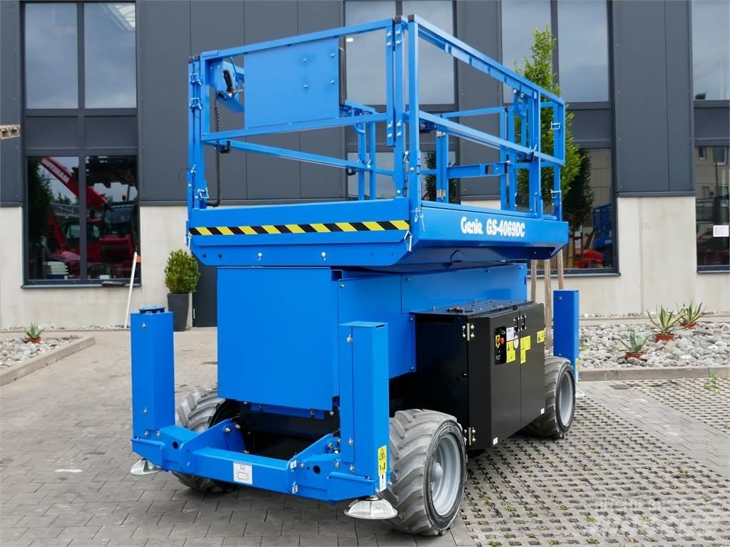 Genie GS 4069 DC Nůžková zvedací plošina
