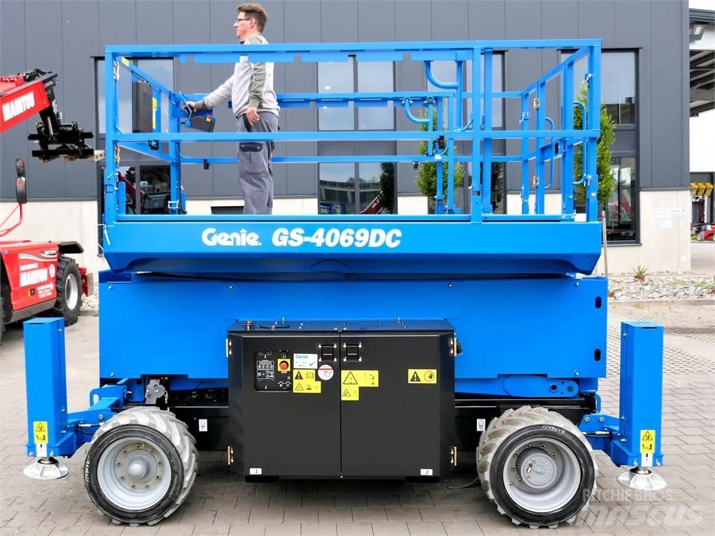 Genie GS 4069 DC Nůžková zvedací plošina