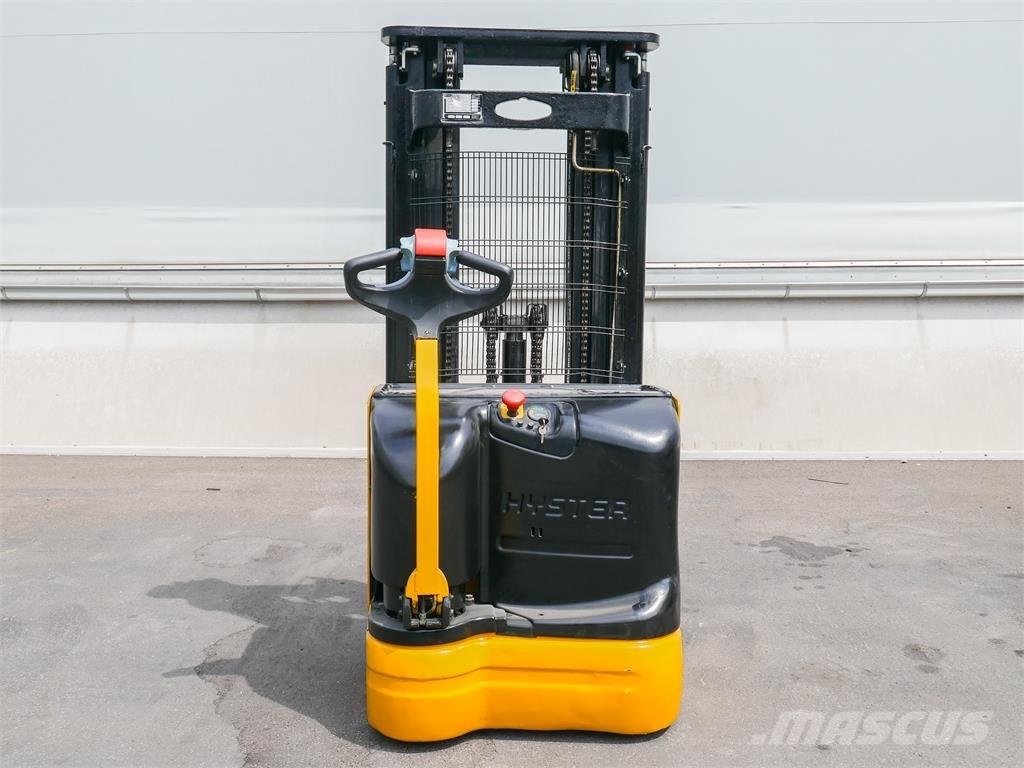 Hyster S 1.4-40 Ručně vedené vysokozdvižné vozíky