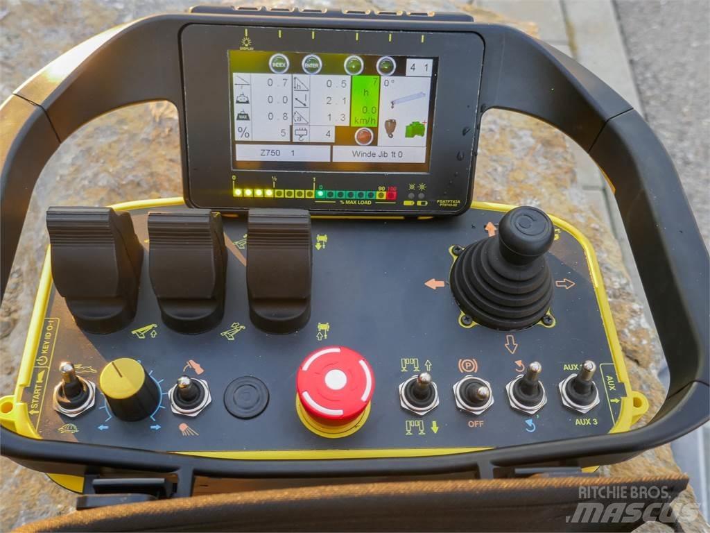 JMG MC 25S Teleskopické manipulátory