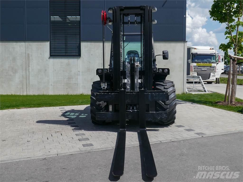 Manitou M 50-4 Terénní vysokozdvižné vozíky