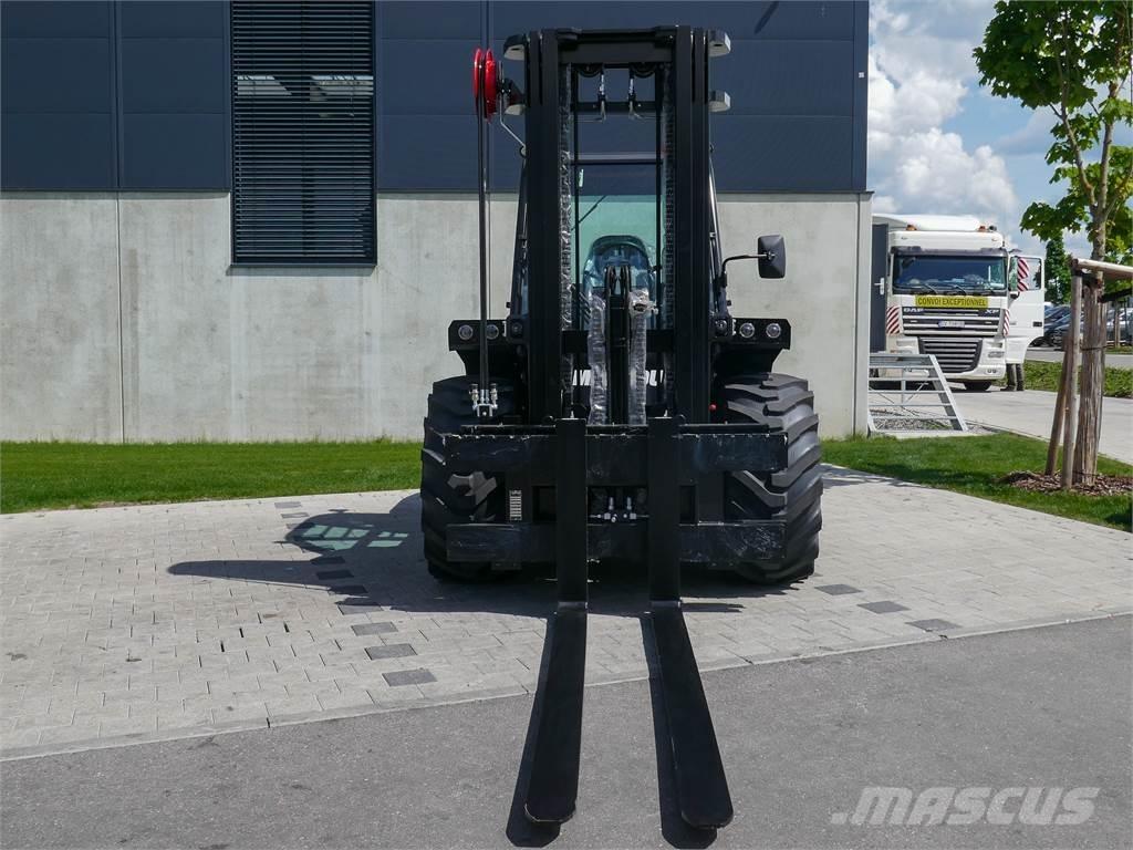 Manitou M 50-4 Terénní vysokozdvižné vozíky