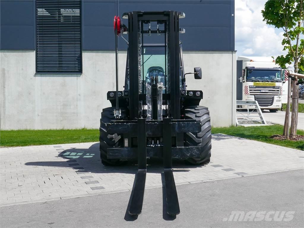 Manitou M 50-4 Terénní vysokozdvižné vozíky